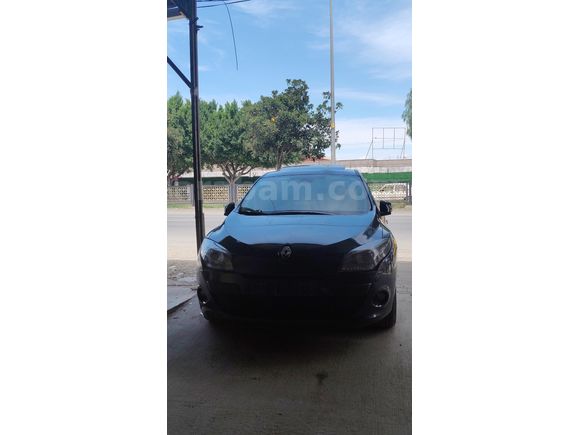 Sahibinden Renault Megane 1.6 Privilege 2011 Model