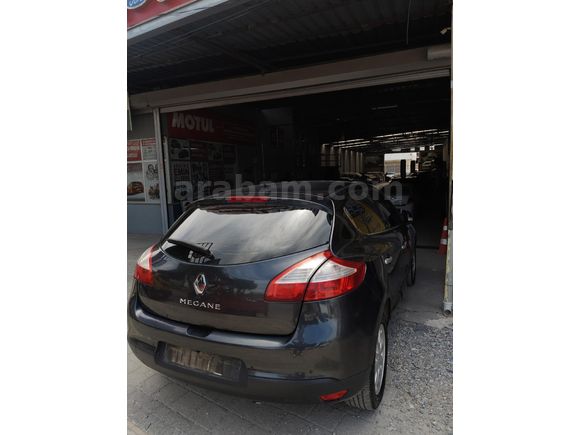 Sahibinden Renault Megane 1.6 Privilege 2011 Model