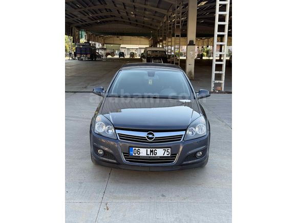 Sahibinden Opel Astra 1.3 CDTI Essentia 2011 Model  240.000 km Lacivert