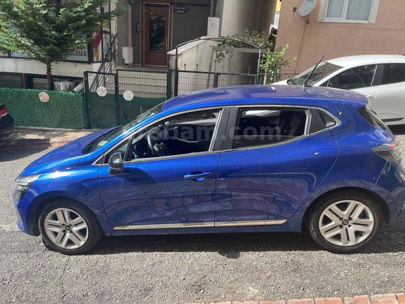 Sahibinden Renault Clio 1.0 TCe Evolution 2023 Model 