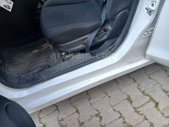 Sahibinden Mazda 2 1.5 Go 2010 Model