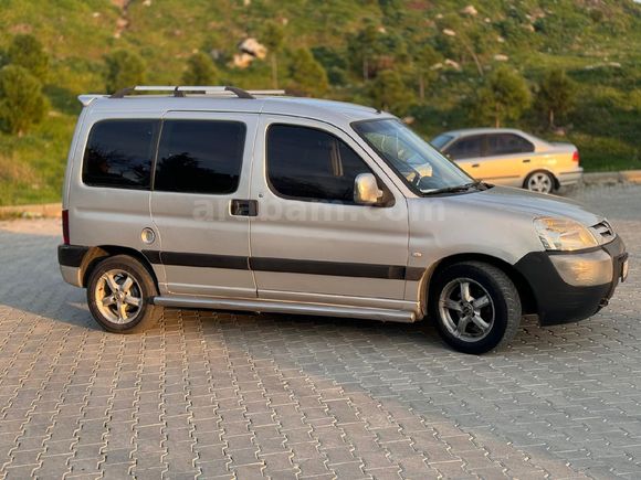Sahibinden Peugeot Partner 1.9 D 2006 Model