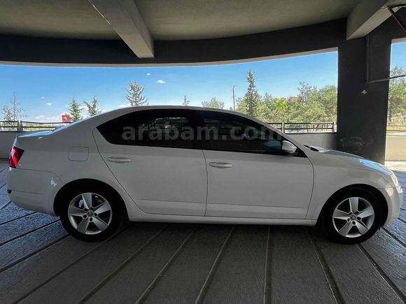 Galeriden Skoda Octavia 1.6 TDI Optimal 2016 Model Şanlıurfa