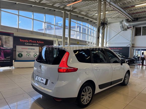 2011 RENAULT GRAND SCENIC 1.4 TURBO EXPRESSION