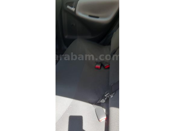 Sahibinden Toyota Yaris 1.3 Sol 2004 Model