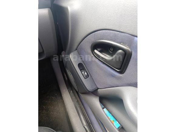 Sahibinden Renault Clio 1.4 RTA 2001 Model