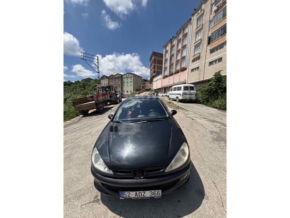 Sahibinden Peugeot 206 1.4 XT 2003 Model 