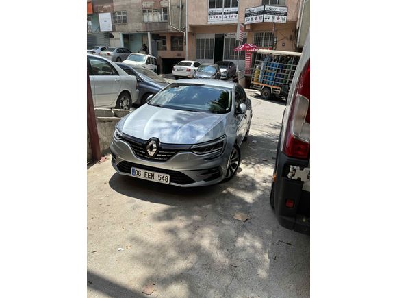 Sahibinden Renault Megane 1.3 TCe Icon 2023 Model 