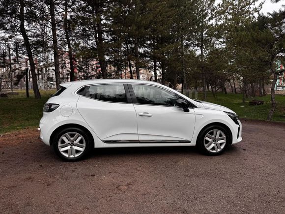 Sahibinden Renault Clio 1.0 TCe Evolution 2024 Model