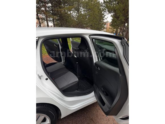 Sahibinden Renault Clio 1.0 TCe Evolution 2024 Model