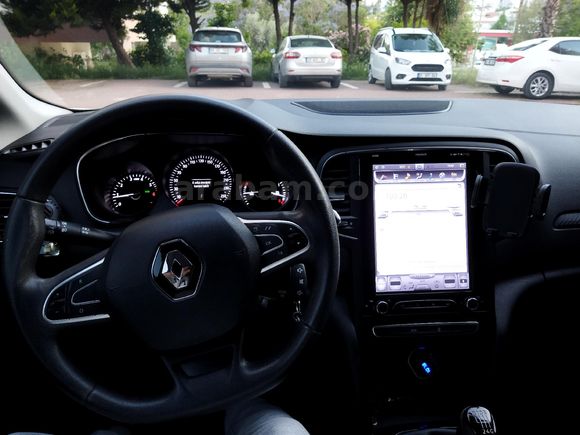 Sahibinden Renault Megane 1.3 TCe Joy 2020 Model