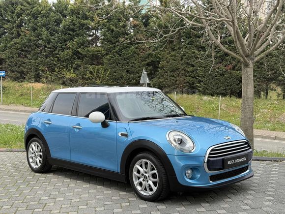 BOYASIZ HATASIZ MİNİ COOPER 1.5 D CHİLİ OTOMATİK - CAM TAVAN