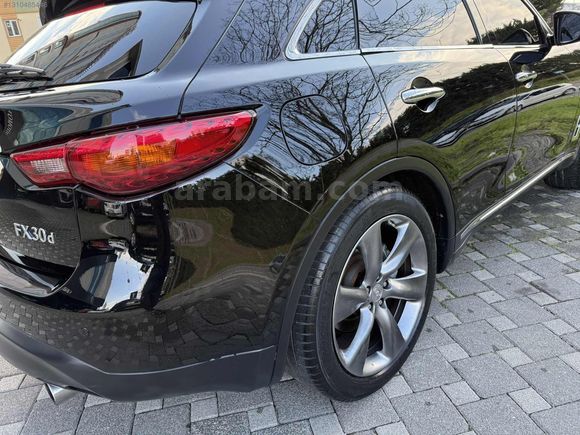 KAZASIZ DEĞİŞENSİZ INFİNİTİ FX30d S PREMİUM