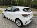 2025 ÇIKIŞLI RENAULT CLİO 1.0 TCe EVOLUTİON - MKYJLI-GVNLİK PAKT