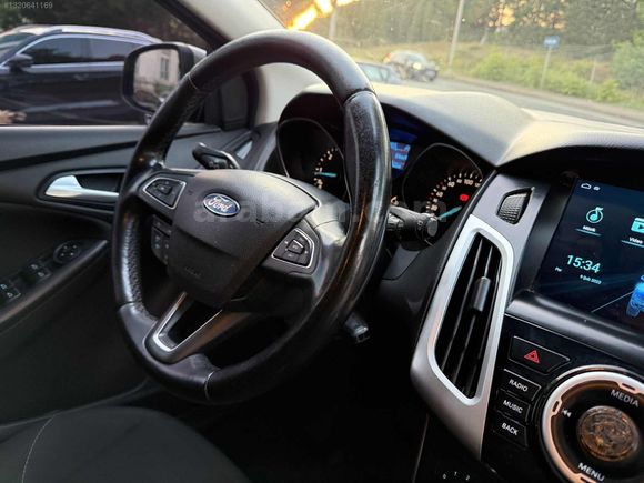 SERVİS BAKIMLI FORD FOCUS 1.5 TDCI STYLE POWERSHİFT HB