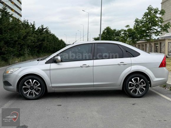 KOÇLAR AUTODAN DÜŞÜK KM TEMİZ AİLE ARACI 1 PARÇA BOYALI