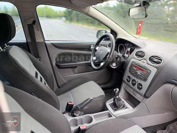 KOÇLAR AUTODAN DÜŞÜK KM TEMİZ AİLE ARACI 1 PARÇA BOYALI
