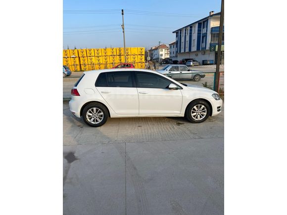 Galeriden Volkswagen Golf 1.6 TDi BlueMotion Midline Plus 2015 Model Bitlis