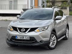 HATASIZ 2015 Model Nissan Qashqai 1.2 DIG-T Tekna 132 Bin KM