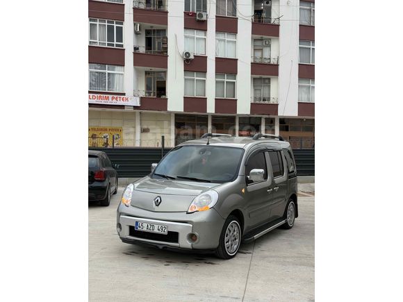 Sahibinden Renault Kangoo Multix 1.5 dCi Privilege Chromeline 2011 Model  187.000 km Bej