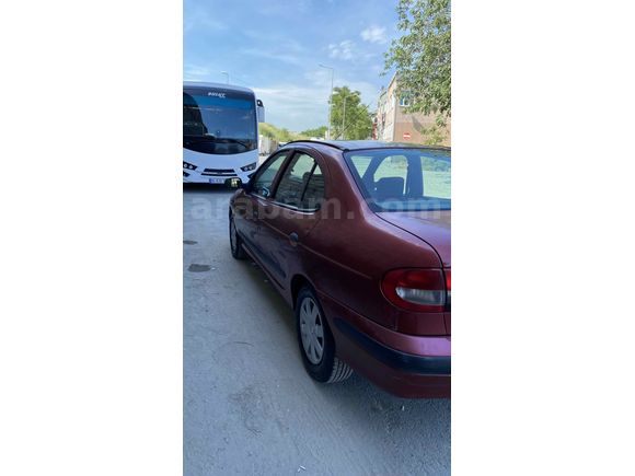 Acil satılık!!! 
Sahibinden Renault Megane 1.6 RTE 2000 Model 