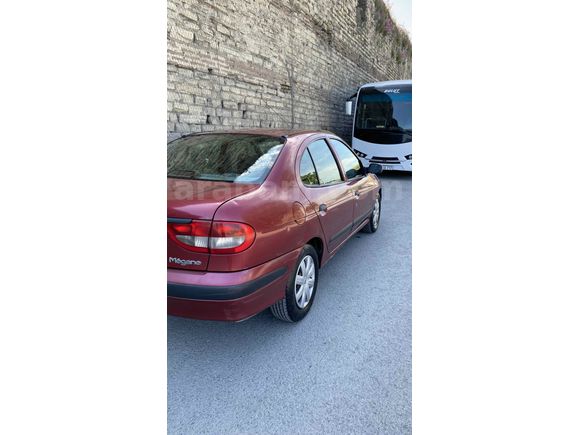 Acil satılık!!! 
Sahibinden Renault Megane 1.6 RTE 2000 Model 