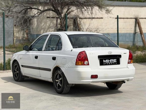 MİHREDEN 2006 MODEL ACCENT KARTA 12 TAKSİT!