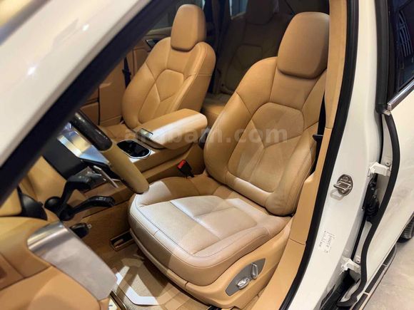 EMSALSİZ Porsche Cayenne Diesel 2015 Model 