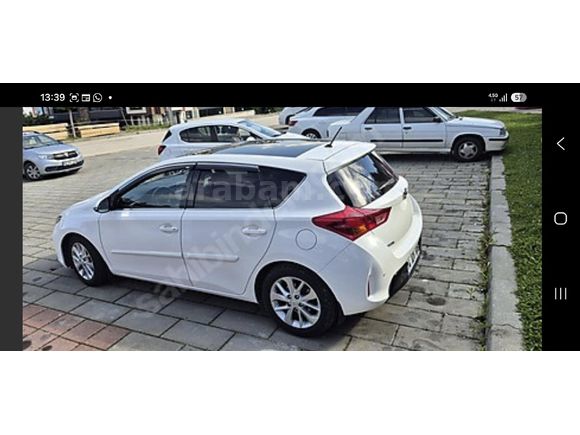 Sahibinden Toyota Auris 1.4 D-4D Advance Skypack 2014 Model