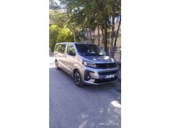 Sahibinden otomobil ruhsatlı 2025 trafiğe çıkışlı Zafira Life 2.0 D Ultimate XL 2024 Model