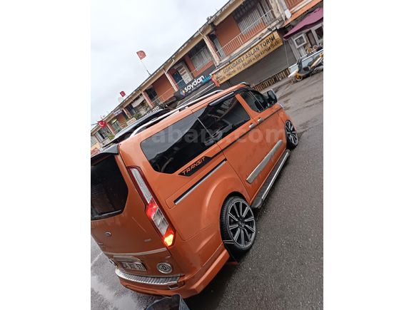 TR DE TEKLEREEN. 2018 FORD CUSTOM 320 S DELÜX