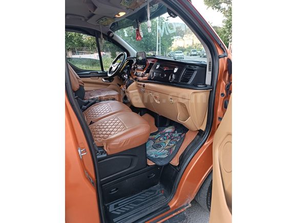 TR DE TEKLEREEN. 2018 FORD CUSTOM 320 S DELÜX
