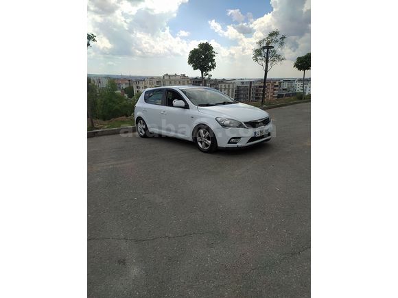 Sahibinden Kia Ceed 1.6 CRDi Motion 2011 Model 