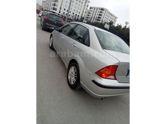 Sahibinden Ford Focus 1.6 Ghia 2005 Model