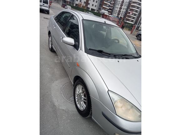 Sahibinden Ford Focus 1.6 Ghia 2005 Model