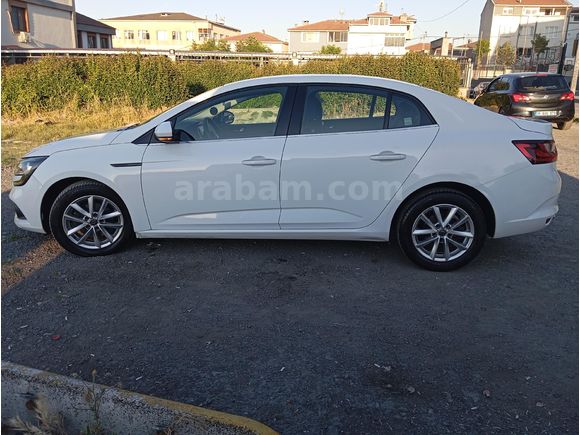 İLK SAHİBİNDEN MEGANE 4