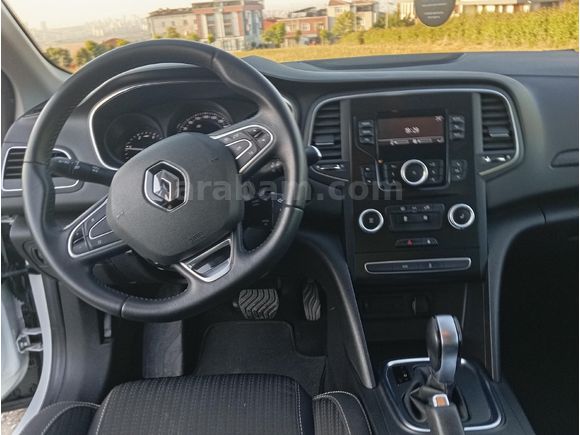 İLK SAHİBİNDEN MEGANE 4