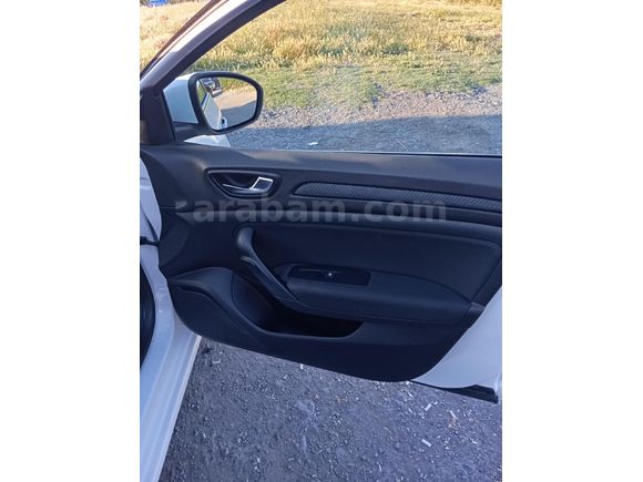 İLK SAHİBİNDEN MEGANE 4
