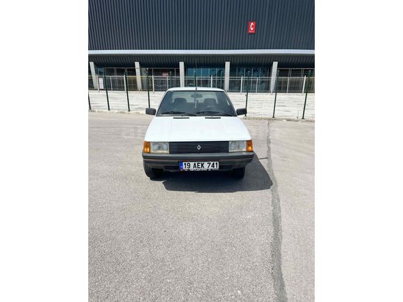 Sahibinden Renault R 9 1.4 Broadway 1992 Model 