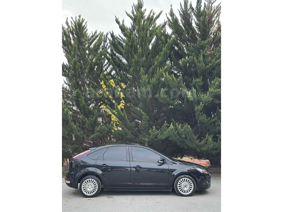 Sahibinden Ford Focus 1.6 Titanium X 2009 Model  295.000 km Siyah