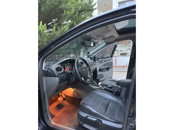 Sahibinden Ford Focus 1.6 Titanium X 2009 Model  295.000 km Siyah