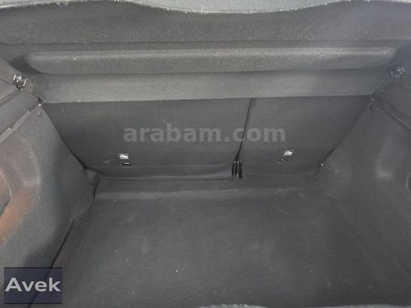 AVEK OTOMOTİVDEN 2023 CITROEN C3 FEEL BOLD 1.2 PURETECH