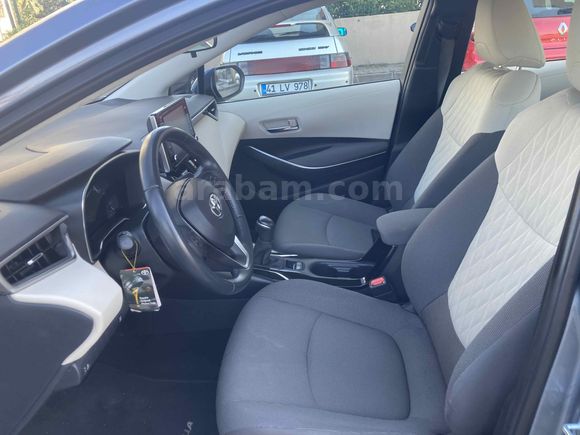 Sahibinden Toyota Corolla 1.5 Dream 2022 Model 
