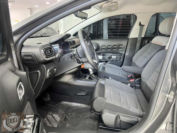 HATASIZ+BOYASIZ+32.000KM+CARPLAY+NAVİ+TABLET+ŞERİTTKP+0FAİZ+SİS