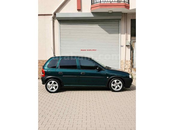 Opel Corsa 1.4 GLS / Temiz Diri Araç