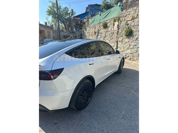 Sahibinden Tesla Model Y LONGE RANGE 2023 Model 
