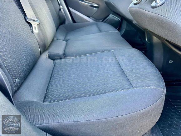 ÇOK TEMİZ - OTOMATİK - 1.6 DİZEL - ASTRA
