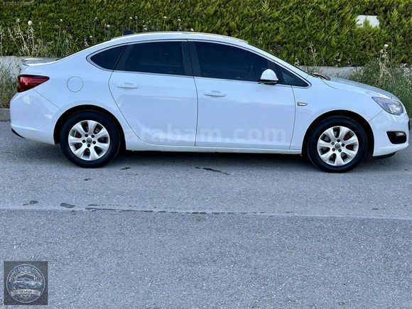 ÇOK TEMİZ - OTOMATİK - 1.6 DİZEL - ASTRA