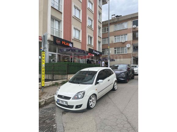 Sahibinden Ford Fiesta Van 1.4 TDCi 2006 Model 