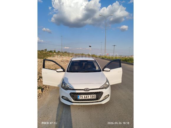 Sahibinden Hyundai i20 1.4 CRDi Jump 2017 Model  121.000 km Beyaz